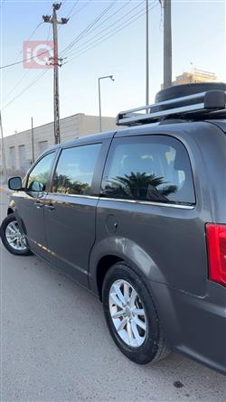 دودج جراند كارافان